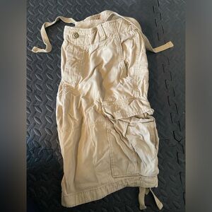 COPY - Abercrombie & Fitch cargo shorts